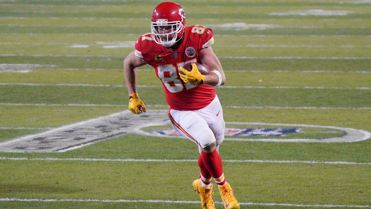 Analyzing The Pros And Cons Of Drafting Travis Kelsey In DFS