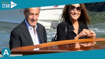 Carla Bruni et Nicolas Sarkozy enlacés  arrivée remarquée à la Mostra de Venise