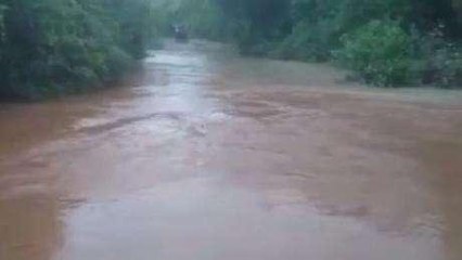 చిత్తూరు జిల్లా: ఉదృతంగా ప్రవహిస్తున్న వాగు... అలర్ట్ అయిన అధికారులు