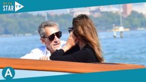 Mostra de Venise 2023  Carla Bruni et Nicolas Sarkozy enlacés, arrivée très romantique en bateau ta