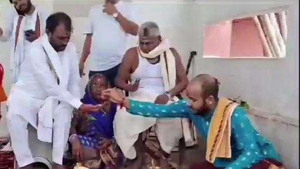 गया: पूर्व मंत्री ने परिवार के साथ किया पिंडदान, 3 दिनों तक रहेंगे अलग-अलग वेदियों पर करेंगे पिंडदान