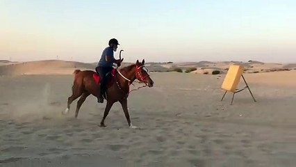 Emirati Saeed Al Dharif teaches mounted archery_1
