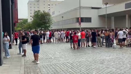 Público para acceder a la presentación de Sergio Ramos