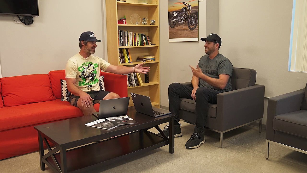 BEST Naked Bikes Money Can Buy! Tuono V4 Factory vs Streetfighter V4 SP2 vs M 1000 R