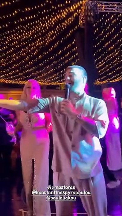 Σπυροπούλου-Σταθοκωστόπουλος: Το ξέφρενο γλέντι μετά τη βάφτιση του γιου τους-Ο χορός & τα βεγγαλικά