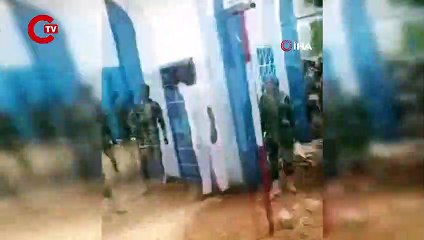 Nijer’de Fransız birliklerinin çekilmesi için protesto