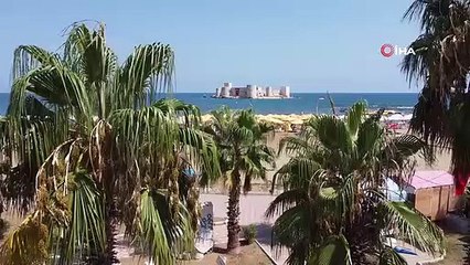 Kızkalesi'nde okullar açılmasına günler kala tatilci yoğunluğu