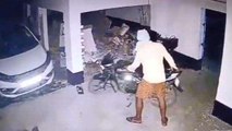 भागलपुर: लोदीपुर थाना क्षेत्र बना चोरों का अड्डा, घर से बाइक की चोरी, घटना सीसीटीवी में कैद