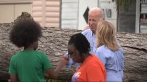 Biden visita en Florida a los damnificados por el paso del huracán Idalia