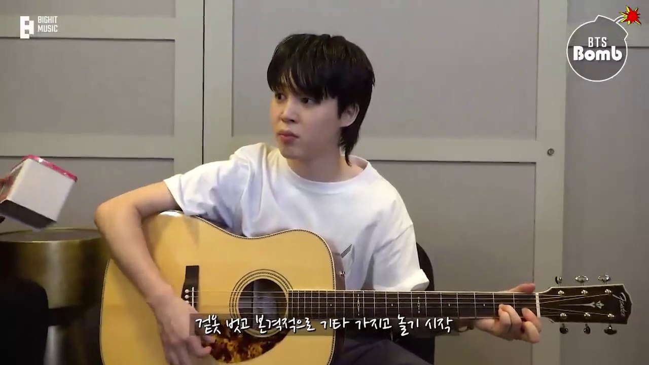 Jimin with Guitar  ENG SUB - BTS (방탄소년단) Bangtan Bomb