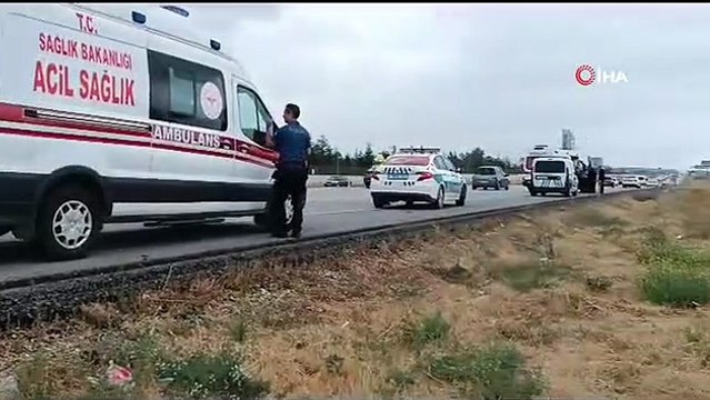 Ankara-Samsun Yolu Elmadağ Mevkiinde Kaza: 3 Kişi Yaralandı