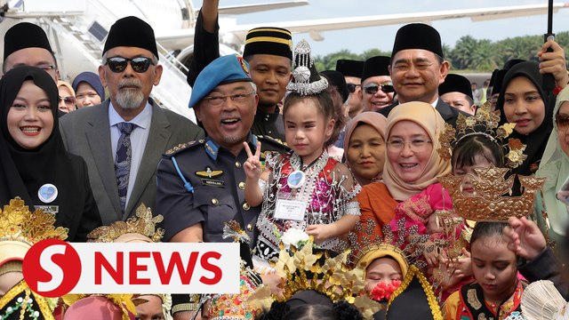 King, Queen arrive in Tawau to begin 'Kembara Kenali Borneo'