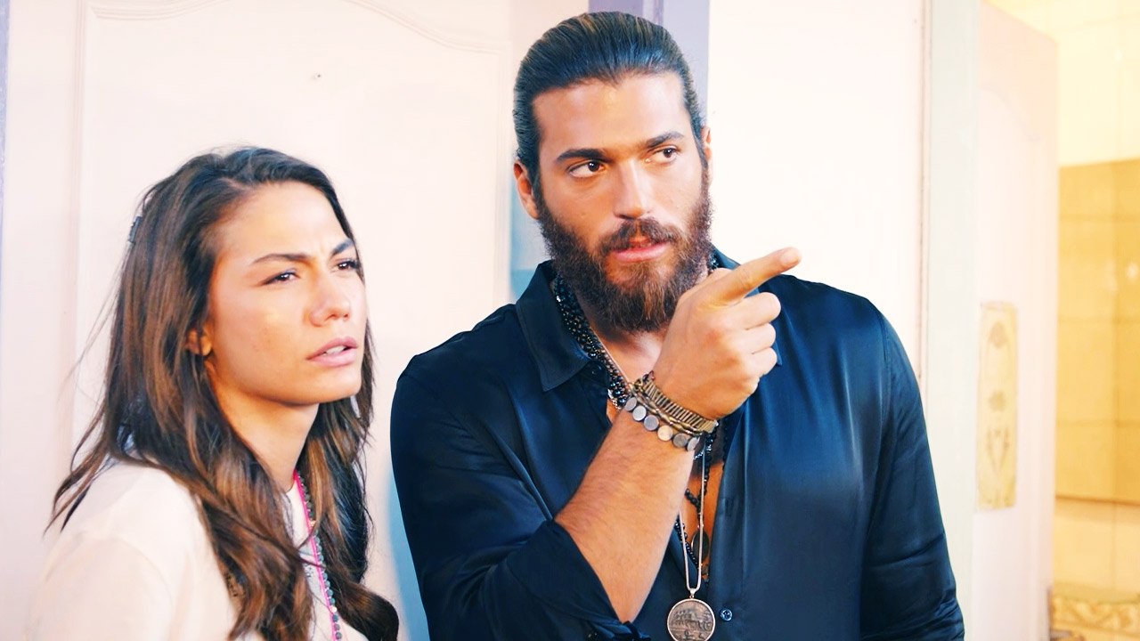 Pájaro soñador - Capitulo 160 (Audio Español) | Erkenci Kuş