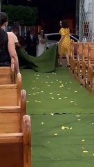 Bolsonarista presa no 8/1 casa com tornozeleira e véu da bandeira do Brasil