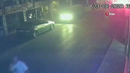 İzmir'de çatışma anında balkonda oturan adam öldü