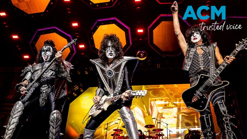 Rock legends KISS will headline the AFL Grand Final after Crowded House backed out. The performance will mark the final Melbourne show on KISS's 'Final Curtain' world tour.
