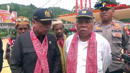 Menteri PUPR-Ketua Komisi V DPR RI Resmikan Jembatan Gantung di Kalbar