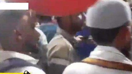 अलीगढ़: मेडिकल कॉलेज की कैंटीन पर पैसे की लेनदेन में हुआ विवाद, हुई फ़ाइरिंग