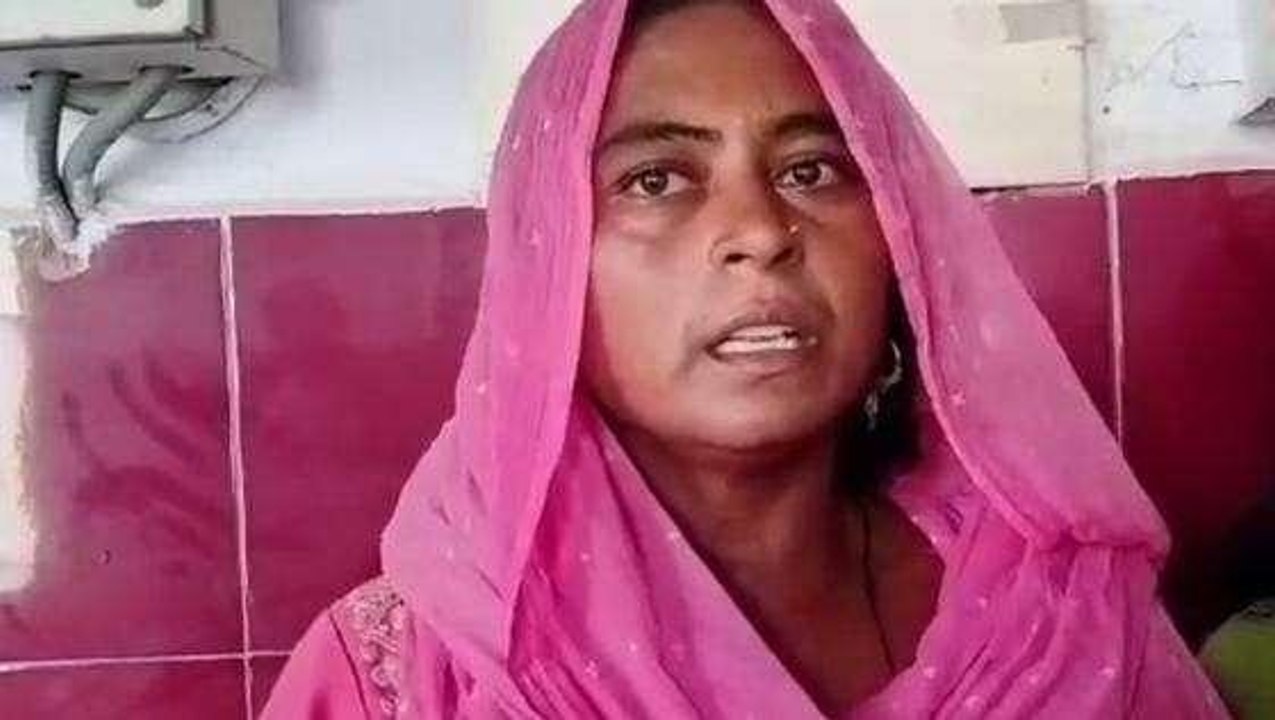 मुरादाबाद: पारिवारिक विवाद के चलते सास-बहू और जेठानी में जमकर चले लाठी डंडे