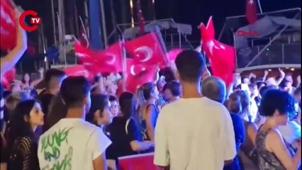 'Gurur' sokaklara taştı: Bodrum’da şampiyonluk coşkusu!
