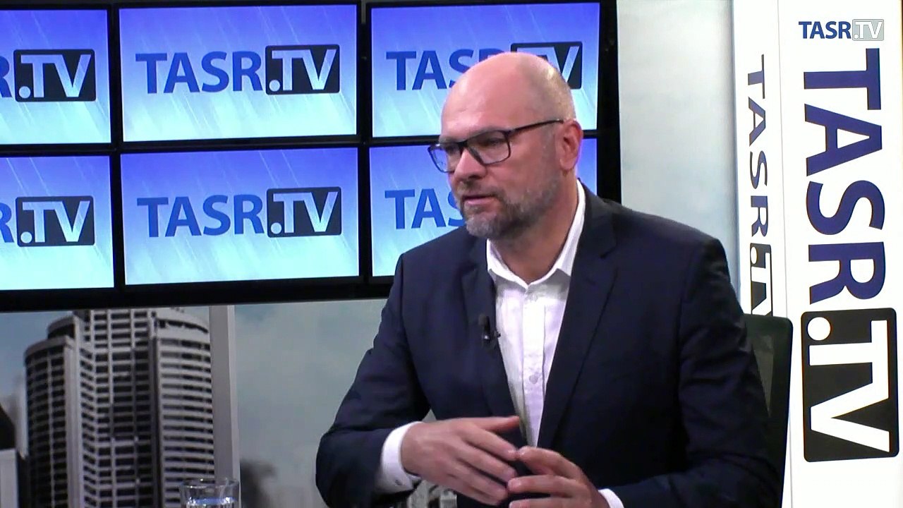 SULÍK: Parlament bol chaotický kvôli množstvu neskúsených poslancov