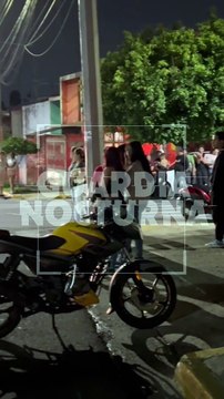 #Preliminar Lesionado con heridas en cara y cráneo tras derrapar de su motocicleta #GuardiaNocturna