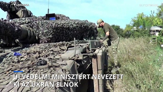 Menesztette az ukrán védelmi minisztert Volodimir Zelenszkij