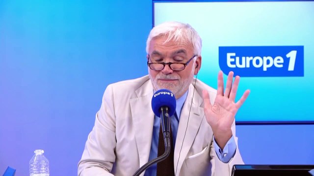 Hugues Aufray sur la présence de Renaud à son mariage : «Ce n'est pas la vedette qui est venue, c'est mon petit-frère»