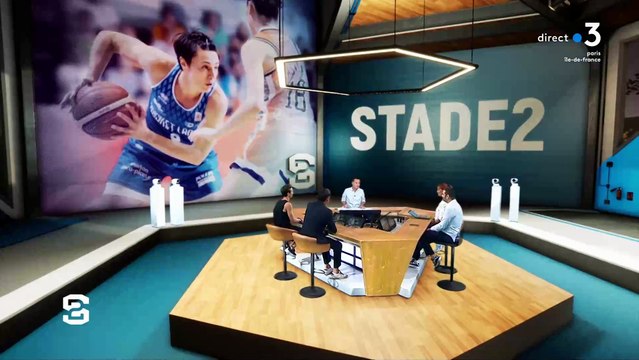 Le journaliste de France Télévisions Matthieu Lartot a fait son retour, hier soir, sur le plateau de « Stade 2 » sur France 3 : « Ravi de vous retrouver » - Regardez