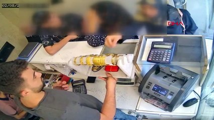 Siirt'te Kuyumcudan Bilezik Hırsızlığı