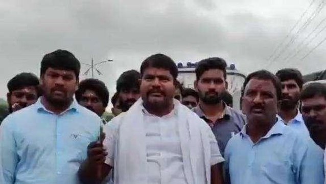 మెదక్: బీఆర్ఎస్ నాయకుల మధ్య రాజకీయ యుద్ధం