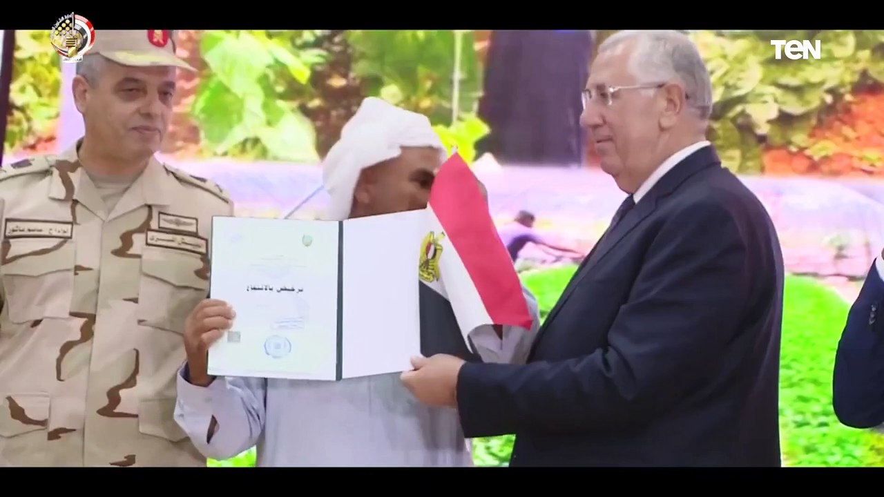 قيادة قوات شرق القناة تنظم احتفالية بمناسبة تسليم العقود للمنتفعين بالأراضى الزراعية من أبناء سيناء