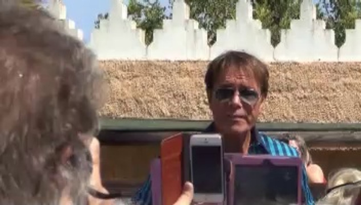 Cliff Richard - Golden singalong
