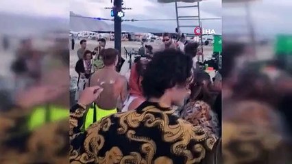 Le festival Burning Man se transforme en marais après les pluies