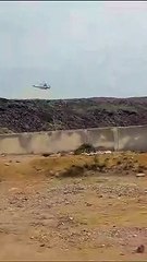 Helicóptero da Marinha do Paquistão despenha-se