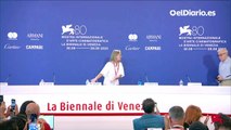 Ovación a Woody Allen en la rueda de prensa del festival de cine de Venecia