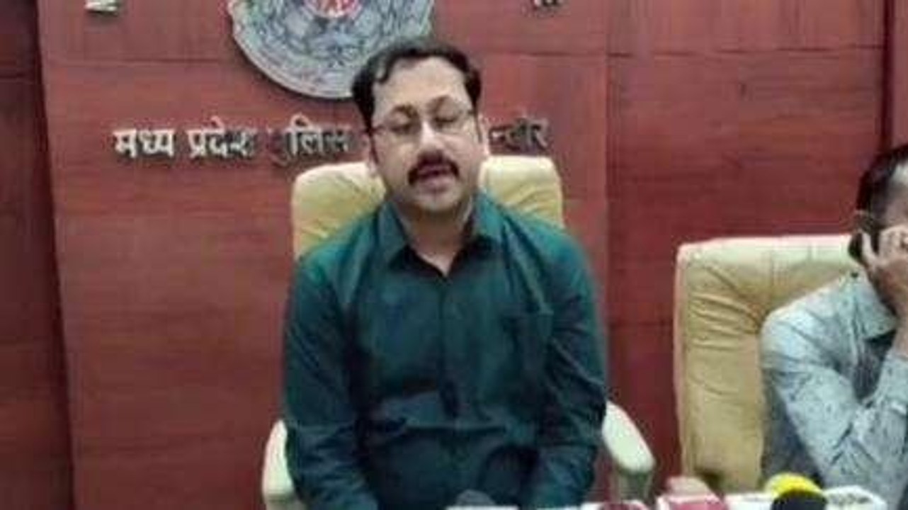 नाइट कल्चर से बदमाशों की राते रंगीन, अर्धनग्न रशियन गर्ल्स का नाचते हुए वीडियो हुआ वायरल