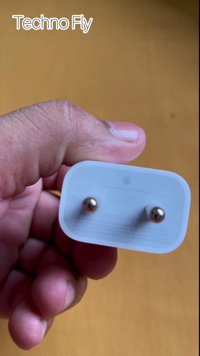 Apple i phone ka original charger