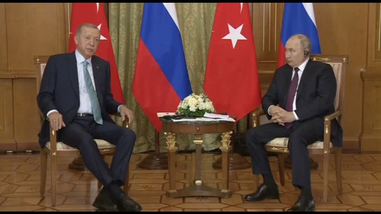 Putin a Erdogan: "Aperti a discussione" su accordo sul grano