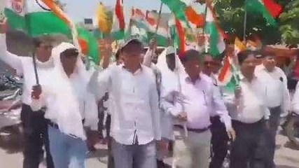 जबलपुर: पटवारियों ने निकाली तिरंगा यात्रा, भूख हड़ताल के लिए चेताया