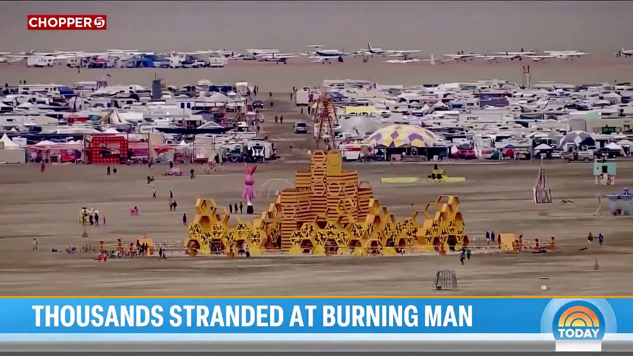 USA : Un mort des plus de 70.000 personnes bloquées en plein désert par les intempéries lors du Festival "Burning Man" qui se déroule en ce moment en plein désert du Nevada