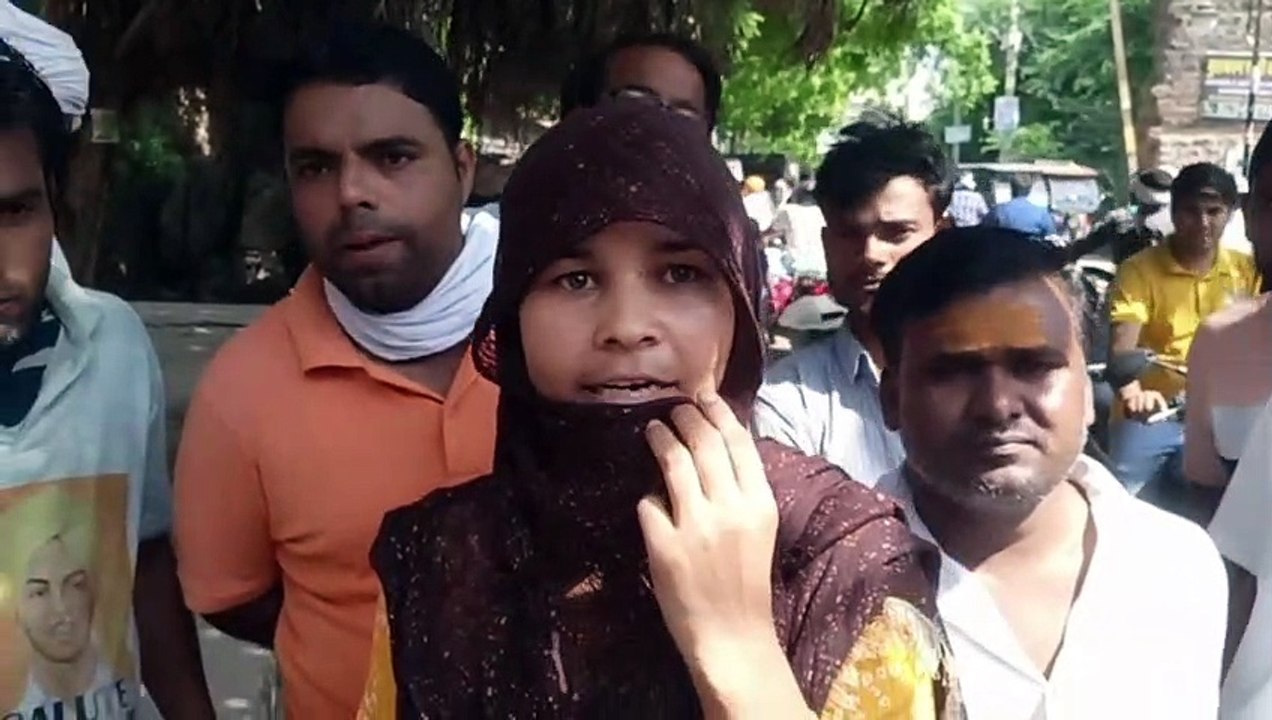 नशे में युवक का हाई वोल्टेज ड्रामा, पुलिसकर्मी करते रहे विनती