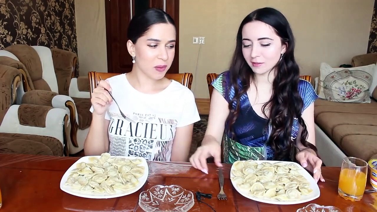 100 DUMPLINGS AT A TIME CHALLENGE / WHO WILL EAT MORE ? MUKBANG is not ASMR