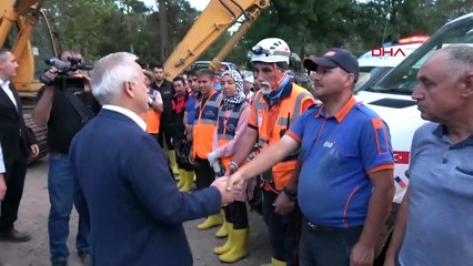 Les efforts de recherche et de sauvetage se poursuivent pour le bébé Asel, disparu après les inondations à Aksaray