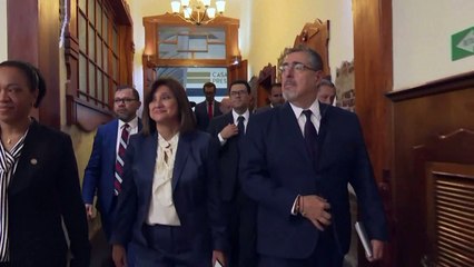 Giammattei y Arévalo se reúnen para iniciar transición en Guatemala
