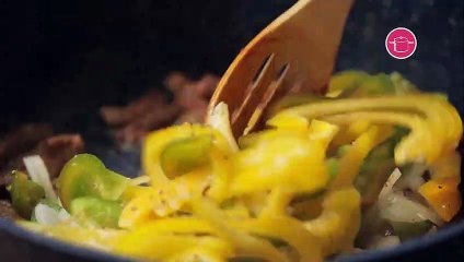 بالفيديو، الطريقة السرية لعمل اشهر سندويتشات المطاعم