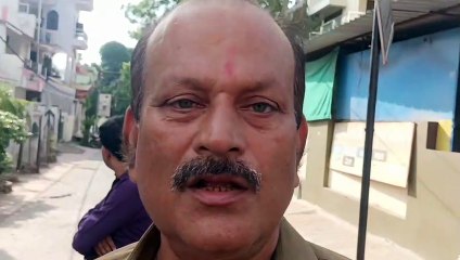 शहरी सीलिंग से पीड़ित दयानगर कॉलोनी के बुजुर्गों का दर्द