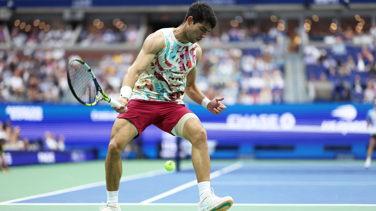 Nächster Krimi gegen Zverev? - Alcaraz mit Kunstschlägen ins Viertelfinale