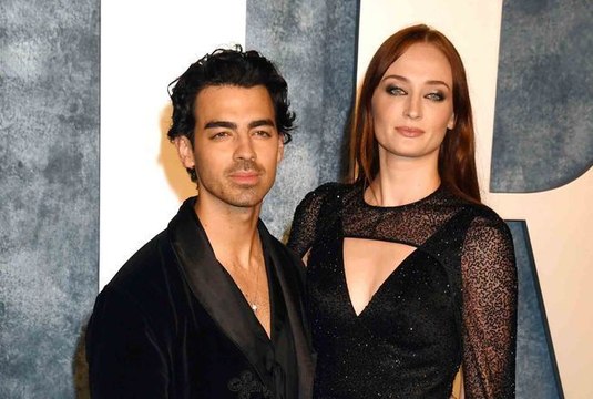 Divorce de Joe Jonas et Sophie Turner : il porte son alliance et envoie un message qui intrigue ses fans en pleines rumeurs de séparation