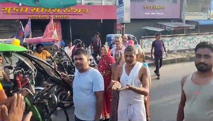 गंदे पानी से नहीं मिली निजात तो लगा दिया जाम…देखें वीडियो